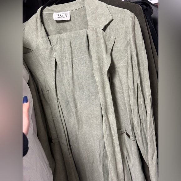 Blazer and pants set - Picture 2 of 2